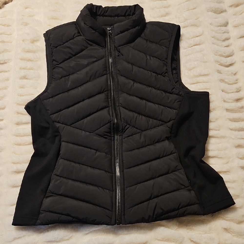 Fabletics Black Quilted Vest